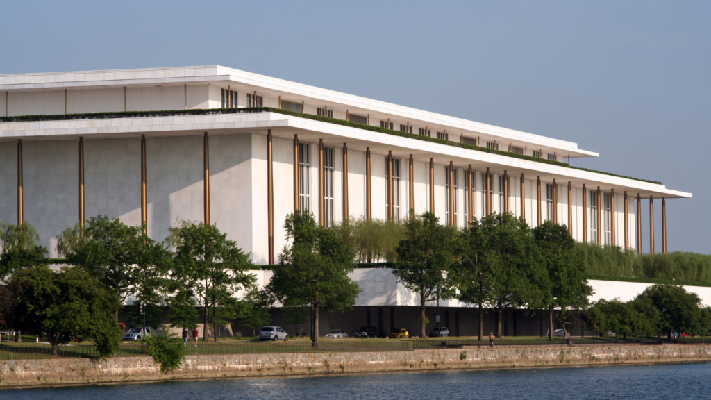 Trumbull's Kennedy Center & Paratore Partner on Decontamination System